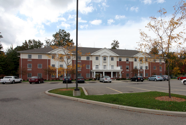 Garden Way Apartments in Hermitage, PA - Building Photo - Building Photo