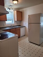 326 E Burd St in Shippensburg, PA - Building Photo - Building Photo