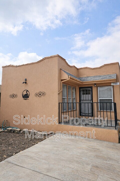 1155 S Townsend Ave in Los Angeles, CA - Building Photo