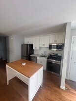 562 Norman St in Bridgeport, CT - Building Photo