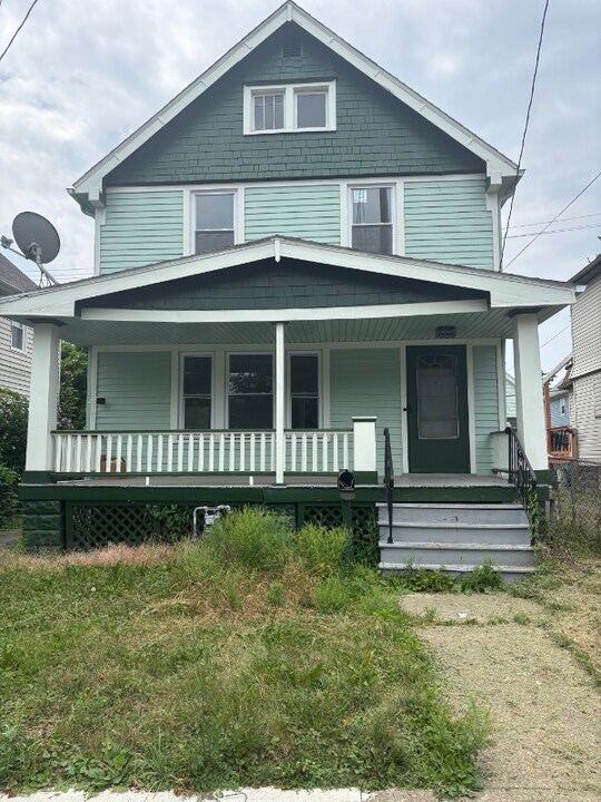 3296 W 90th St in Cleveland, OH - Building Photo