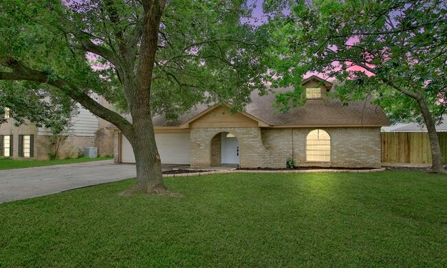 property at 606 Orangewood Dr