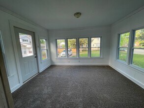 593 Maple St, Unit Lower Unit in Mansfield, OH - Building Photo - Building Photo