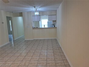 251 Quail Forest Blvd in Naples, FL - Building Photo - Building Photo