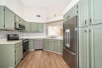 1232 St Tropez Cir in Orlando, FL - Building Photo - Building Photo