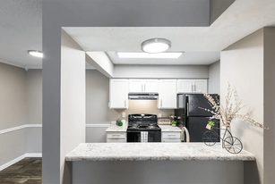 Priest Lake Apartment Homes in Nashville, TN - Building Photo