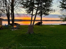 55 Westview Dr in Kawartha Lakes, ON - Building Photo