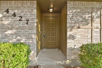 4427 Burkegate Dr in Spring, TX - Building Photo - Building Photo