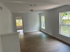 1107 Pecan Ave in Greenville, TX - Building Photo - Building Photo