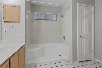 12132 Thompkins Dr in Austin, TX - Building Photo - Building Photo