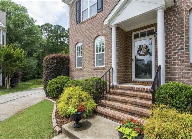 240 Butterbiggins Ln in Apex, NC - Building Photo - Building Photo