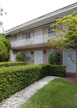 Gables Court Apartments in Coral Gables, FL - Building Photo - Building Photo