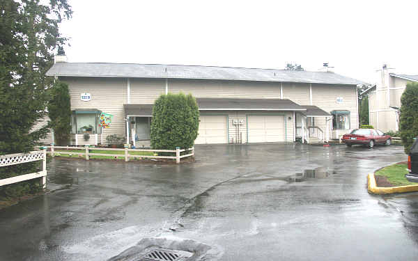 Maple Lane Estates in Auburn, WA - Foto de edificio - Building Photo