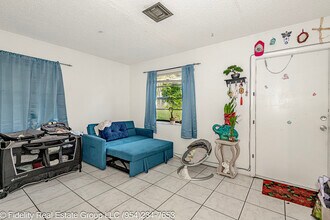 11520 NW 37th St in Coral Springs, FL - Building Photo - Building Photo