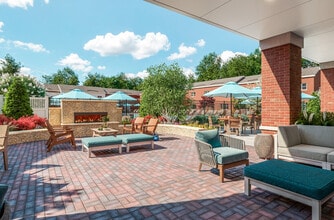 20 Thornton Rd in Chestnut Hill, MA - Building Photo - Building Photo