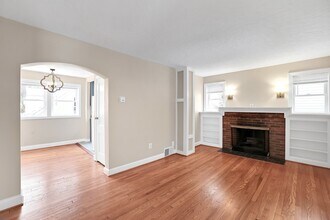 608 N Abingdon St in Arlington, VA - Foto de edificio - Building Photo