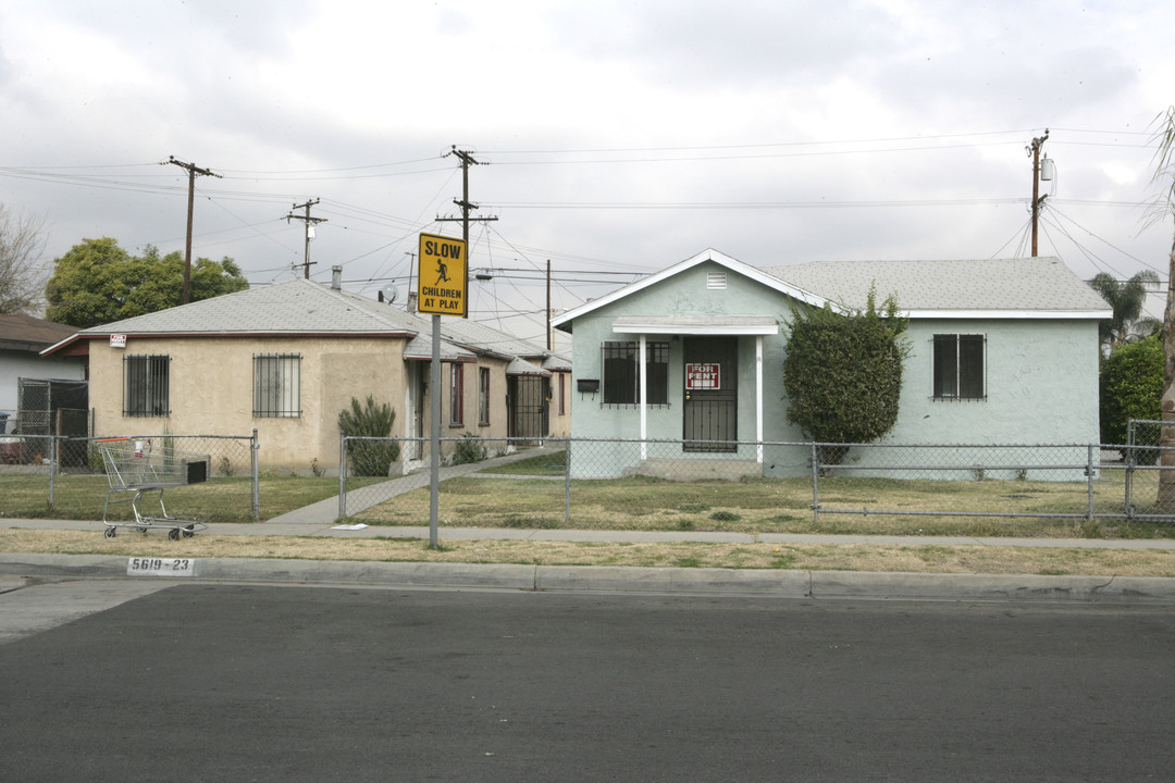 5619 Fostoria St in Bell Gardens, CA - Building Photo