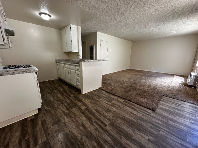 5134 N Glendora Ave in Covina, CA - Building Photo - Building Photo