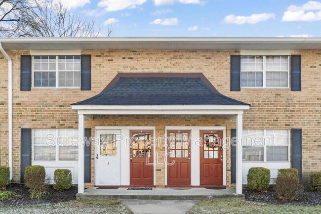 51 Garden View Terrace in East Windsor, NJ - Building Photo - Building Photo