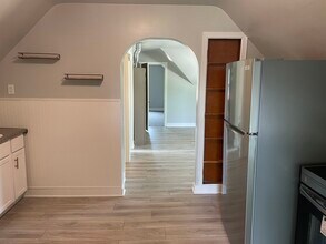 1403 Columbus Ave, Unit Upper Floor Unit in Grand Haven, MI - Building Photo - Building Photo
