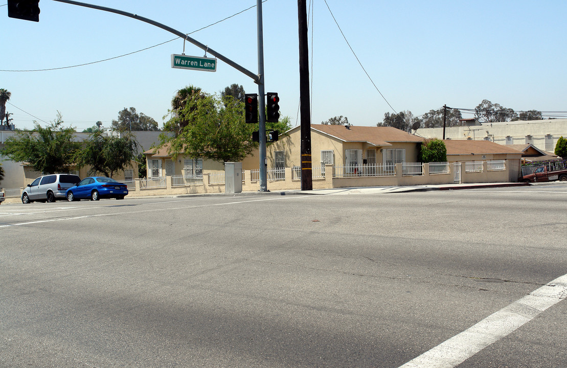 335 N Centinela Ave in Inglewood, CA - Building Photo