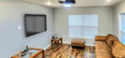 1385 Elray Blvd in Mount Dora, FL - Building Photo - Building Photo