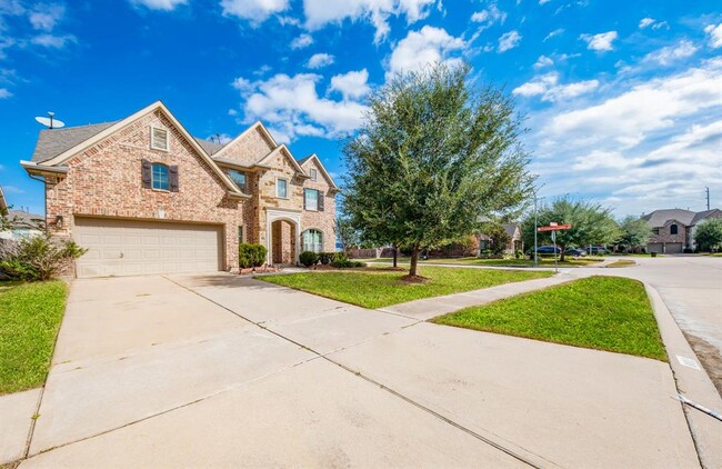 602 Whitney Oaks Ln in Stafford, TX - Foto de edificio - Building Photo