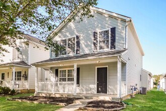 2640 Lilypark Dr in Columbus, OH - Building Photo - Building Photo