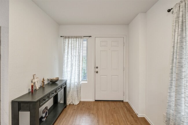 17118 Quaking Aspen Ln in New Caney, TX - Building Photo - Building Photo