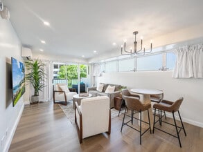 2464 Prince Edward St in Honolulu, HI - Building Photo - Building Photo