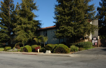 Bellagio Villas in Gilroy, CA - Foto de edificio - Building Photo