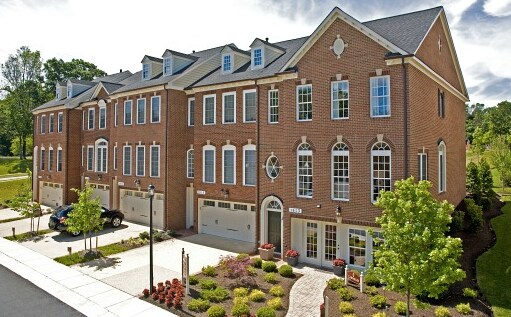 5473 Stream Bank Ln in Greenbelt, MD - Building Photo