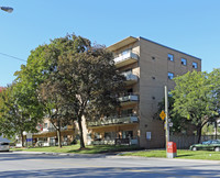 Gage Park Towers in Hamilton, ON - Building Photo - Building Photo