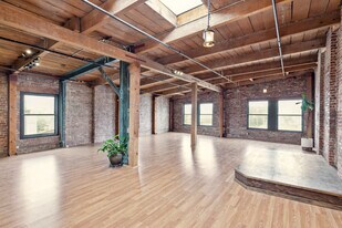 The Newberry Lofts / Artist Loft Apartments in Los Angeles, CA - Building Photo