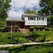 4705 Falcon St in Rockville, MD - Building Photo - Building Photo