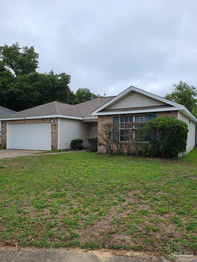 property at 708 Thornwood Pl