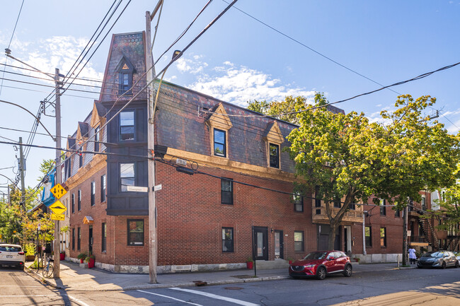 1601 Logan Rue in Montréal, QC - Building Photo - Primary Photo