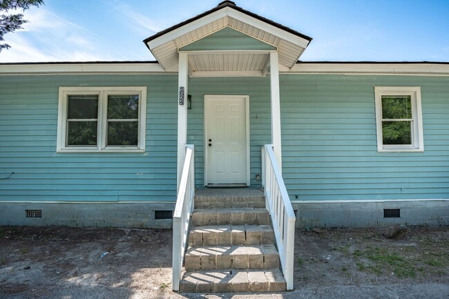 property at 1522 Middle St