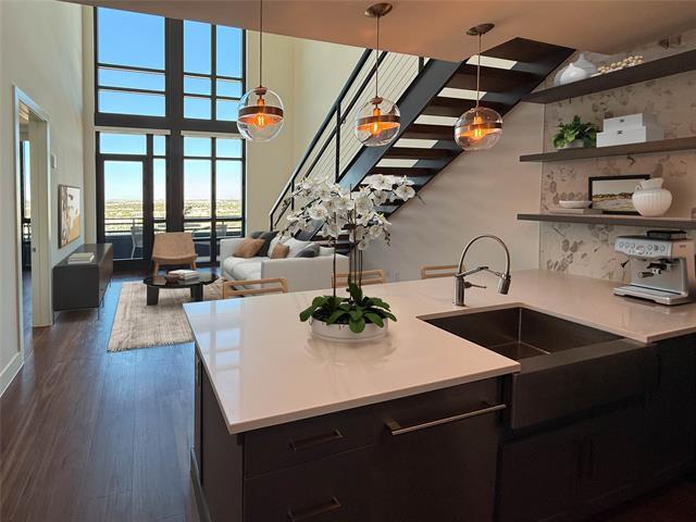 3611 Congress Ave in Dallas, TX - Building Photo