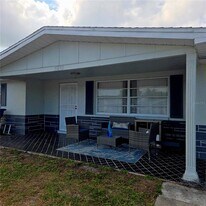 5232 Sparrow Dr in Holiday, FL - Building Photo