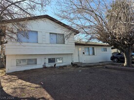 301 Lance Ave in North Las Vegas, NV - Building Photo