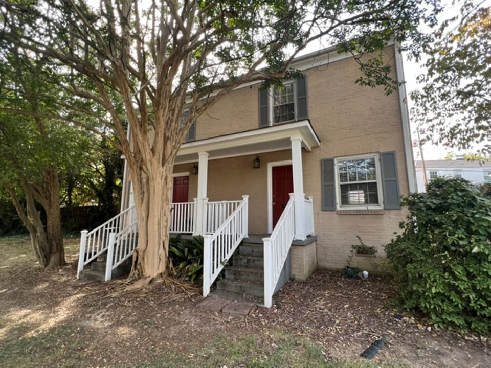 34 Melville Ave in Greenville, SC - Building Photo