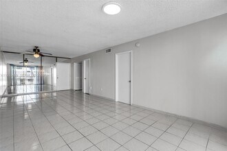 3716 NE 168th St in North Miami Beach, FL - Building Photo - Building Photo