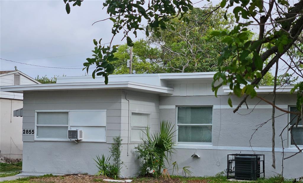 2855 37th Ave N in St. Petersburg, FL - Building Photo