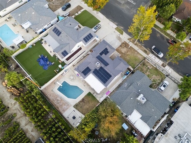 11377 Gaynor Ave in Los Angeles, CA - Foto de edificio - Building Photo