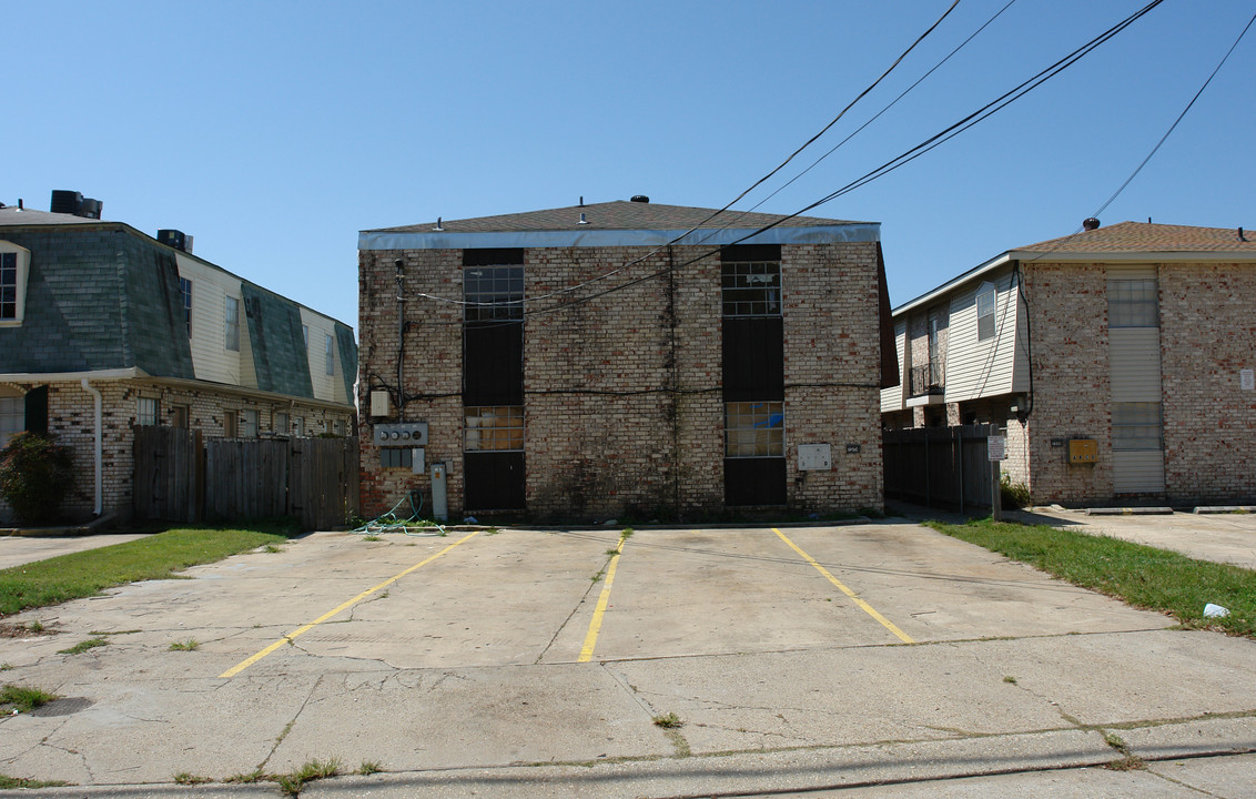 2504 Richland Ave in Metairie, LA - Building Photo