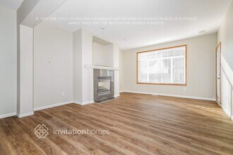 34229 13th Ct SW in Federal Way, WA - Foto de edificio - Building Photo