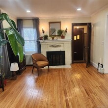 71 Davis St in East Rockaway, NY - Building Photo - Building Photo