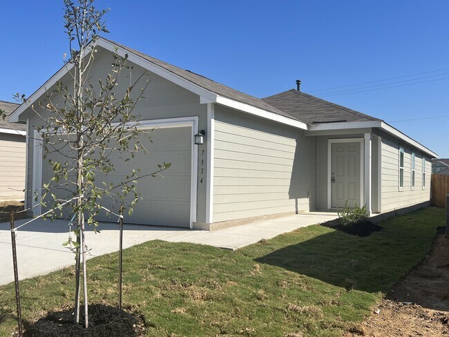 7314 Silos Rdg in San Antonio, TX - Building Photo - Building Photo