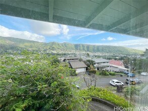 3246 Huelani Dr in Honolulu, HI - Building Photo - Building Photo